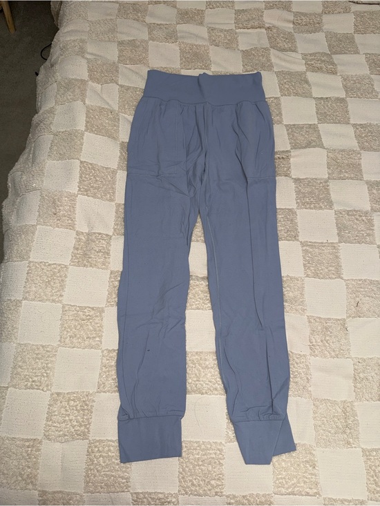 Athleta Pants - Athleta Salutation Jogger size Small